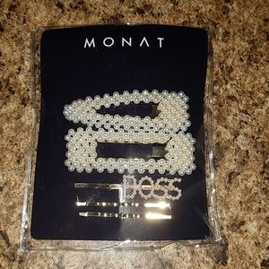 **LAST CHANCE**  Monat Hair Clips